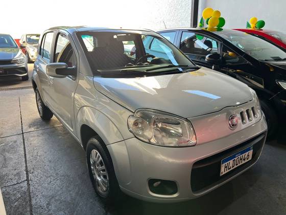 FIAT UNO 1.0 EVO VIVACE 8V FLEX 4P MANUAL
